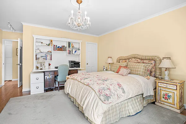 Sold by Douglas Elliman | media 13