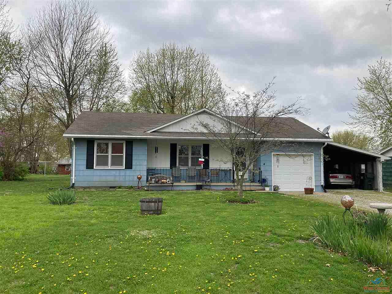 1010 Midland St, La Monte, MO 65337 Zillow