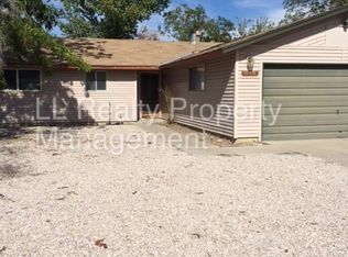 410 Suzanne Ct, Fernley, NV 89408