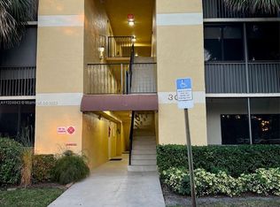 3005 N Oakland Forest Dr APT 103, Fort Lauderdale, FL 33309