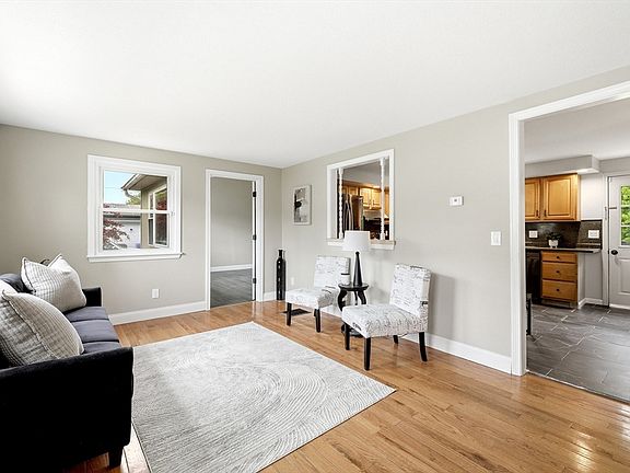 5th image of 282-284 Parkerview St