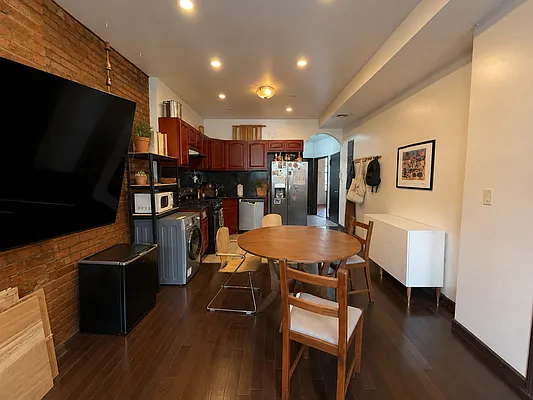 Rented by MADEHOME | media 9