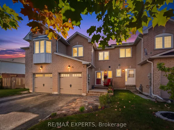 25 Mainprize Cres, East Gwillimbury, ON L0G 1M0