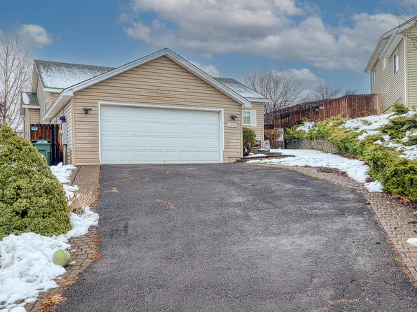 2338 James Martin Ct, Klamath Falls, OR 97601