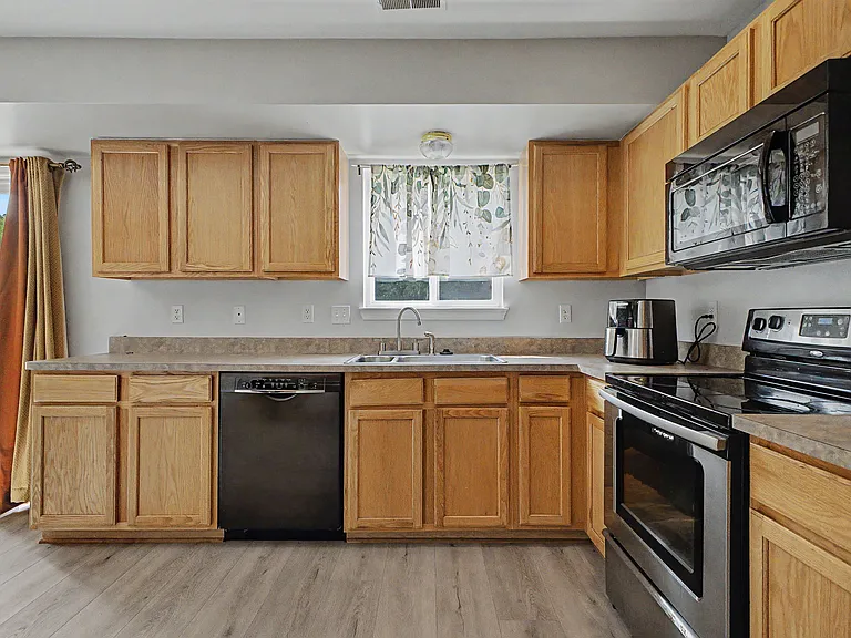 41973 Milton Dr — Photo 10