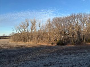 Nighthawk Rd, Hiawatha, KS 66434