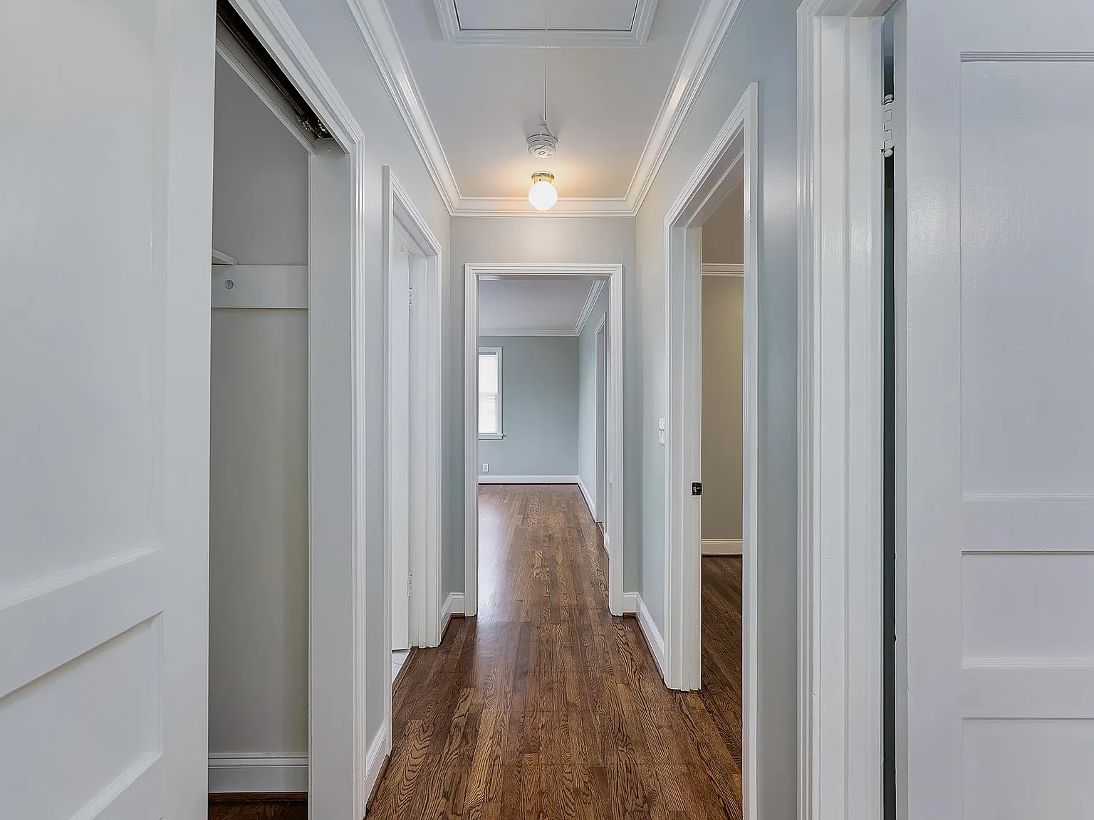 3707 Hewlett Dr — Photo 3