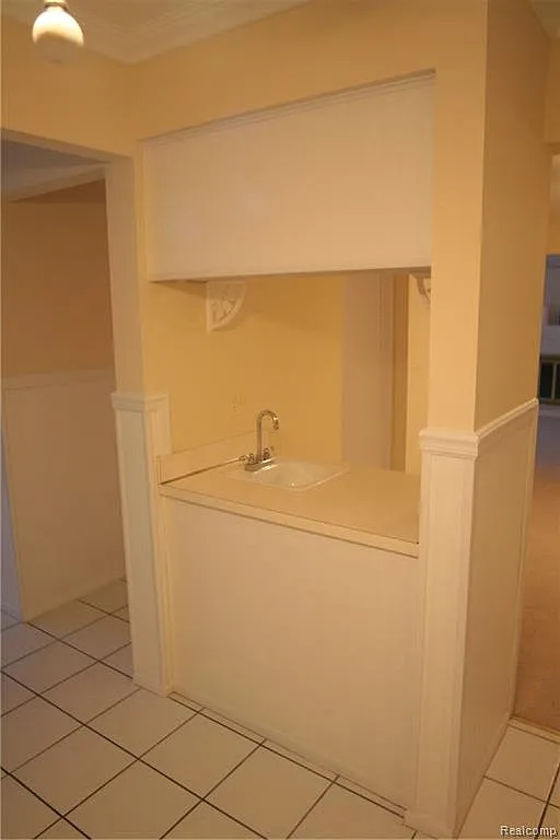 3 bed, 2.5 bath, 1522 sqft, $1,999 — Photo 2