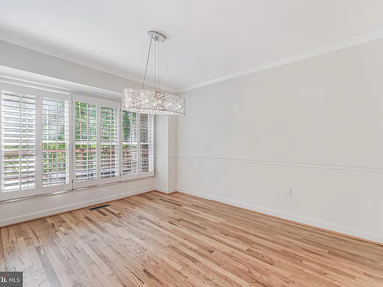 2029 Magarity Ct — Photo 12