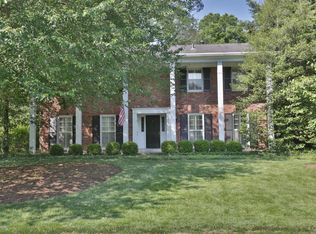 2008 Starmont Rd, Riverwood, KY 40207