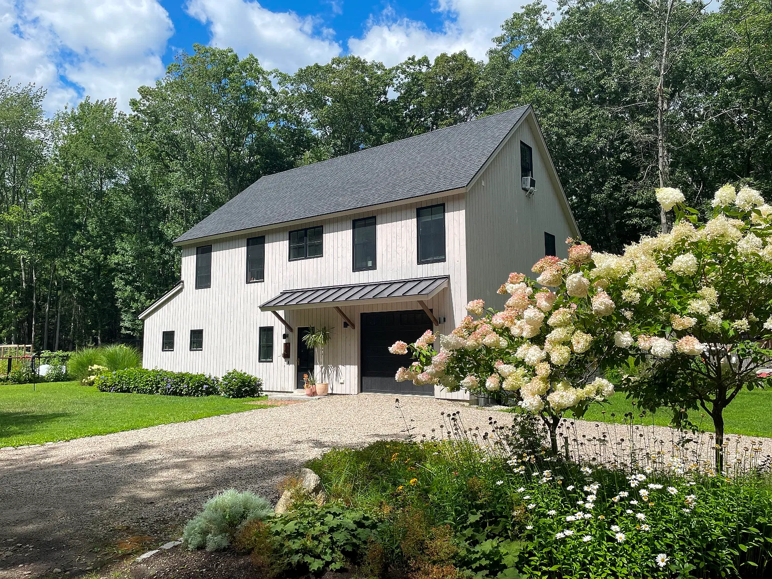 3 bed, 2514 sqft, $2,500 — Photo 4