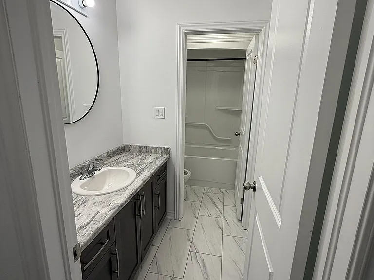 278 Wellandvale Dr — Photo 11
