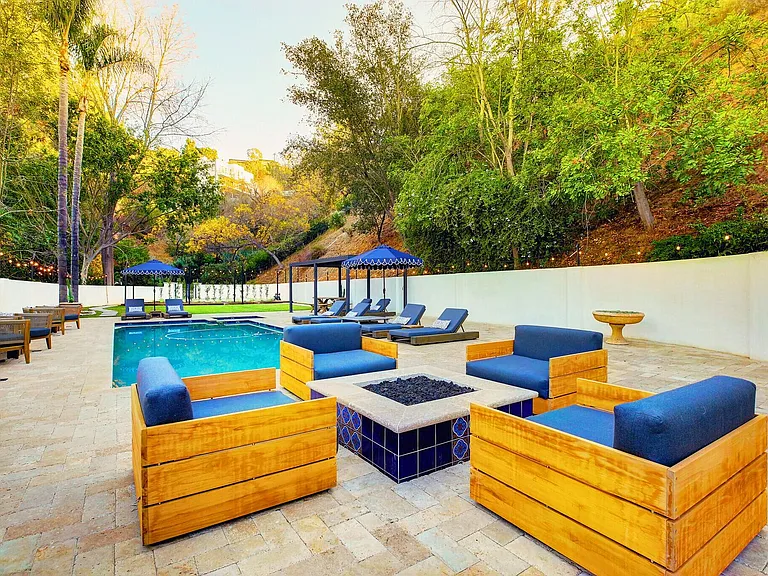 2570 Nichols Canyon Rd — Photo 5