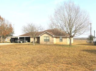 9404 Crow Ln, Adkins, TX 78101