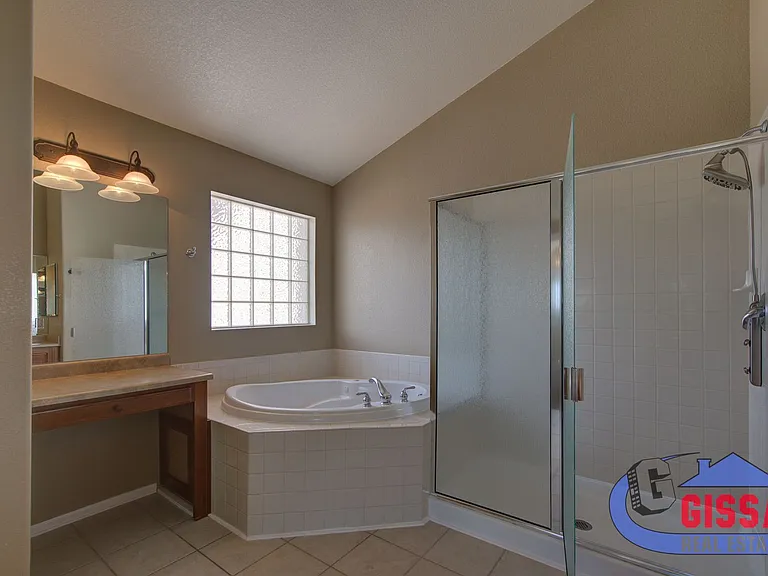 705 Witchhazel Ct — Photo 34