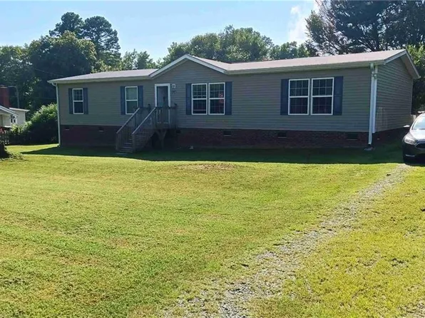6463 Georgia Dr, Randleman, NC 27317