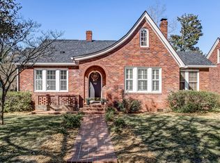702 E 52nd St, Savannah, GA 31405