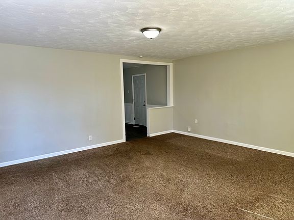 3rd image of 3657 Decamp Dr