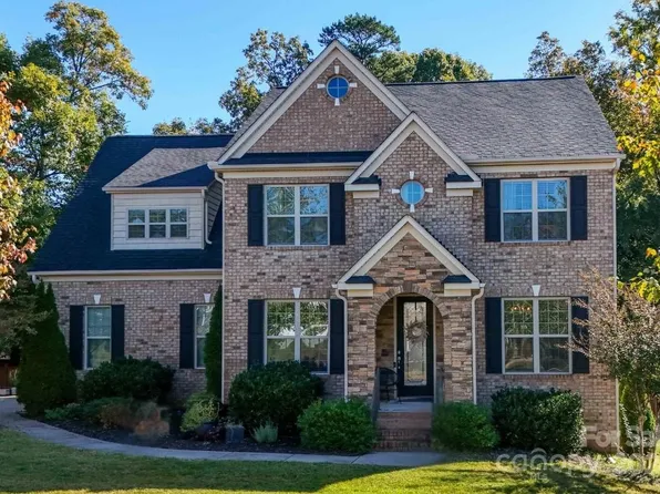 2632 Jameson Dr NW, Concord, NC 28027