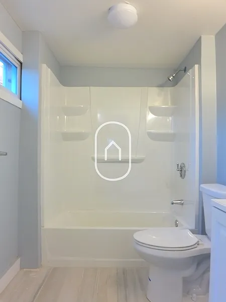 1 bed, 9999 sqft, $2,100 — Photo 4