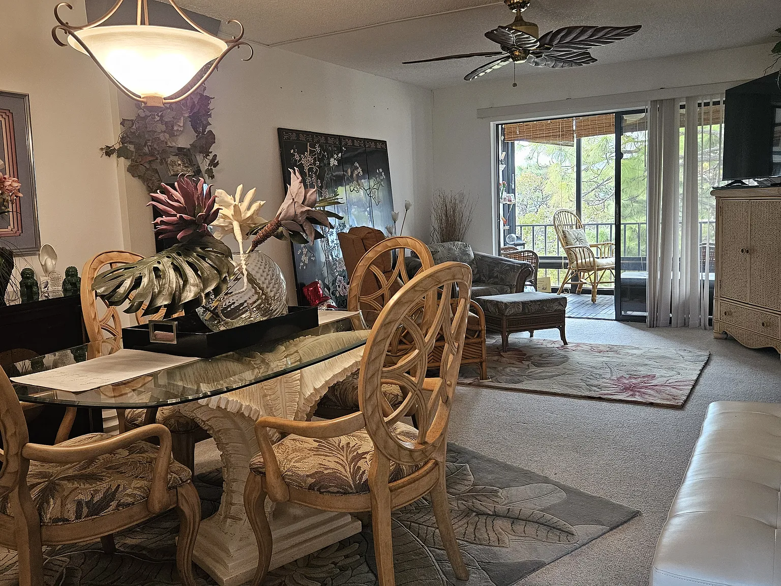 2 bed, 850 sqft, $2,050 — Photo 2