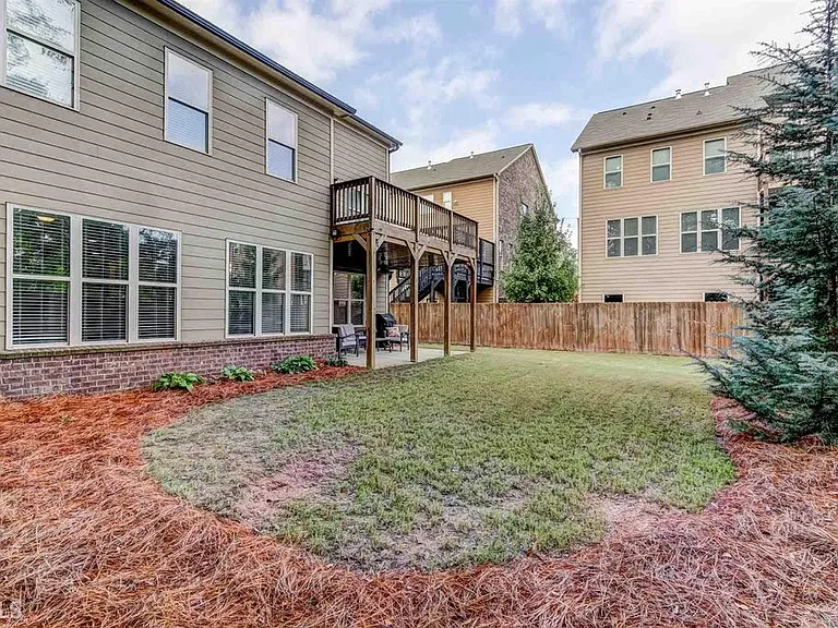 2625 Hickory Hill Dr SE — Photo 16