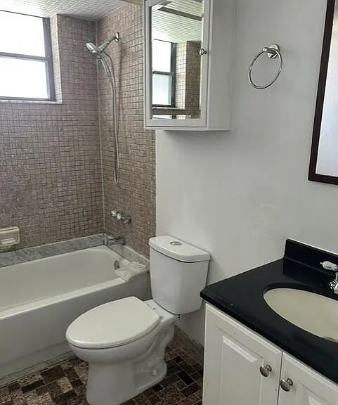 12447 Westhampton Cir — Photo 10