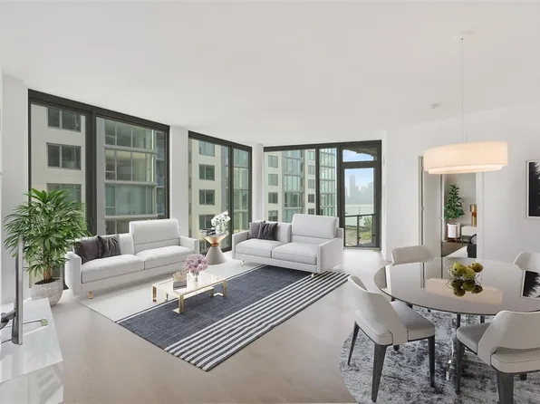 9 Avenue At Port Imperial image 2 of 13