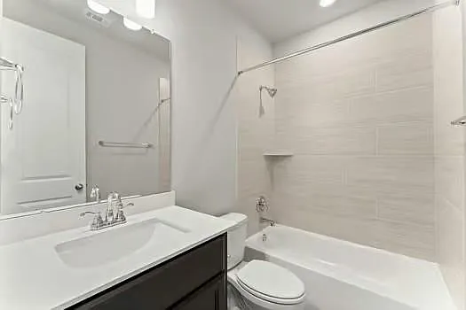 724 Lake Lacosta Dr — Photo 23