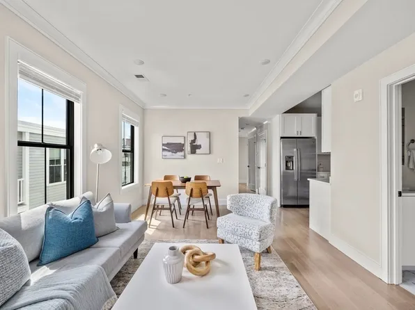 303 Maverick St #Penthouse, Boston, MA 02128
