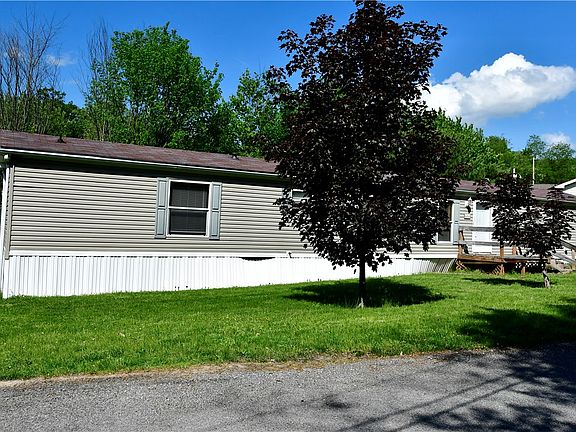3rd image of 604 Deana Way