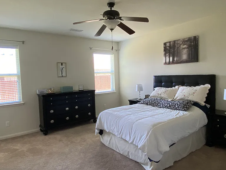 433 Winchester Dr — Photo 8