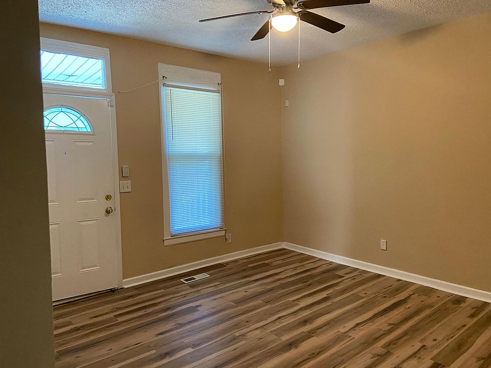 2nd image of 1112 Granada Ave