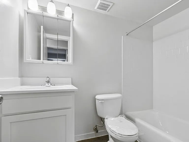 The Apartments at Elmwood Terrace — Photo 21