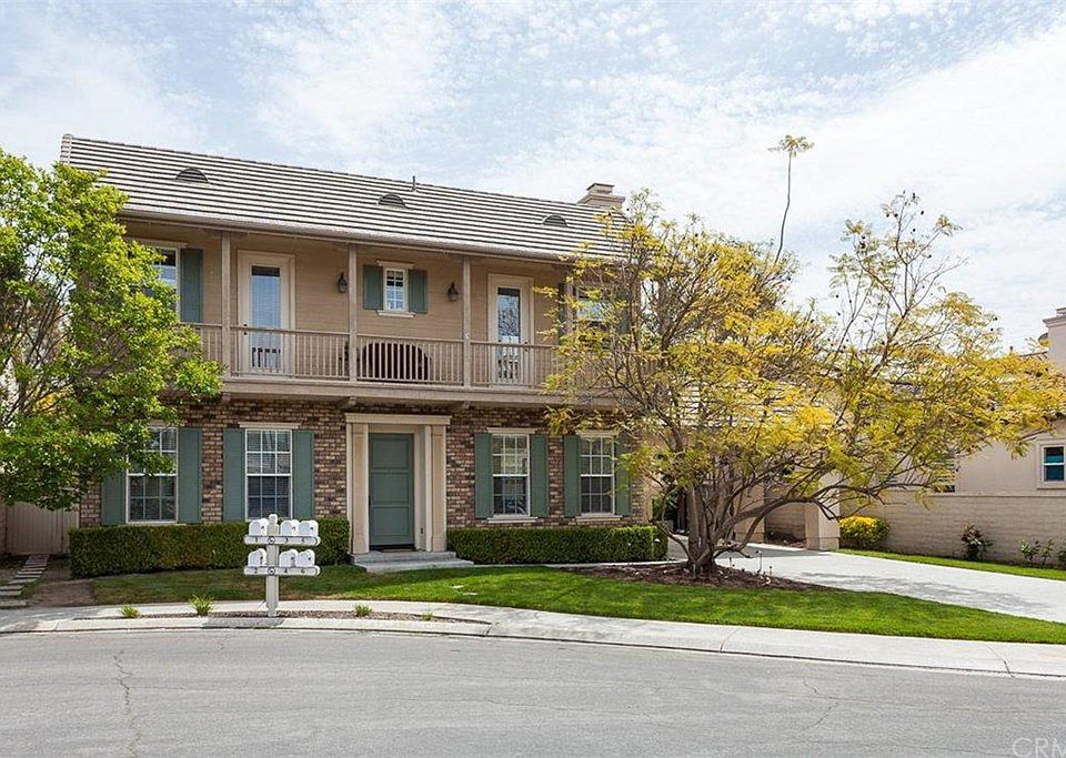 2nd image of 6 Salinger Ct