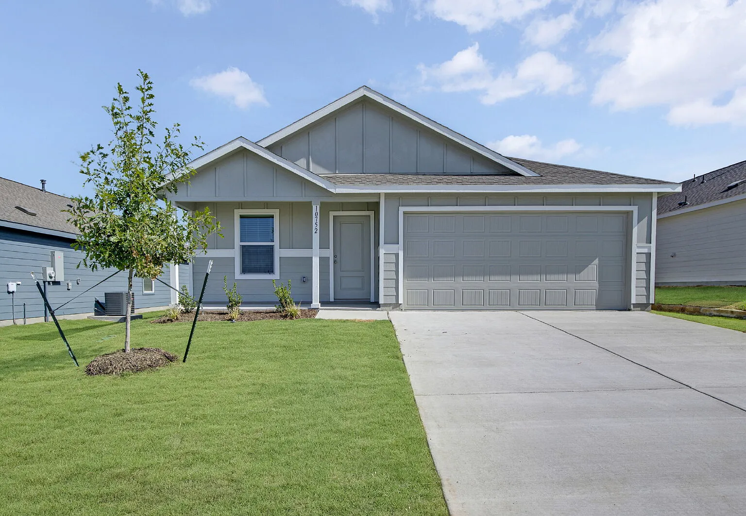 4 bed, 2.0 bath, $2,195 — Photo 1