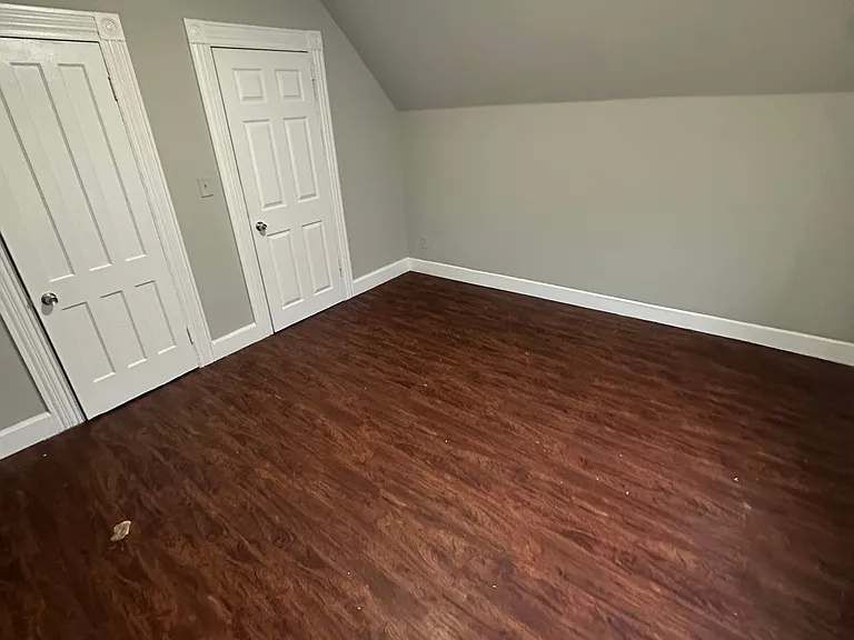 273 Brooks St — Photo 12