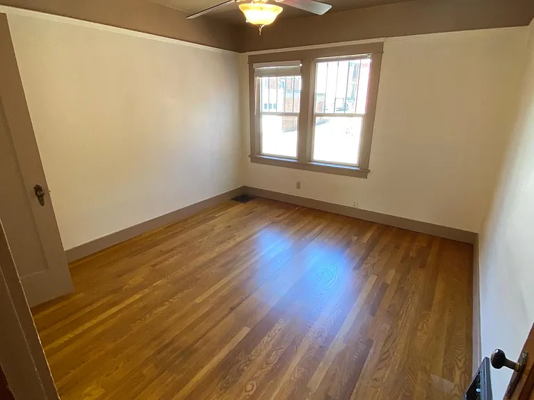625 Forest St — Photo 4