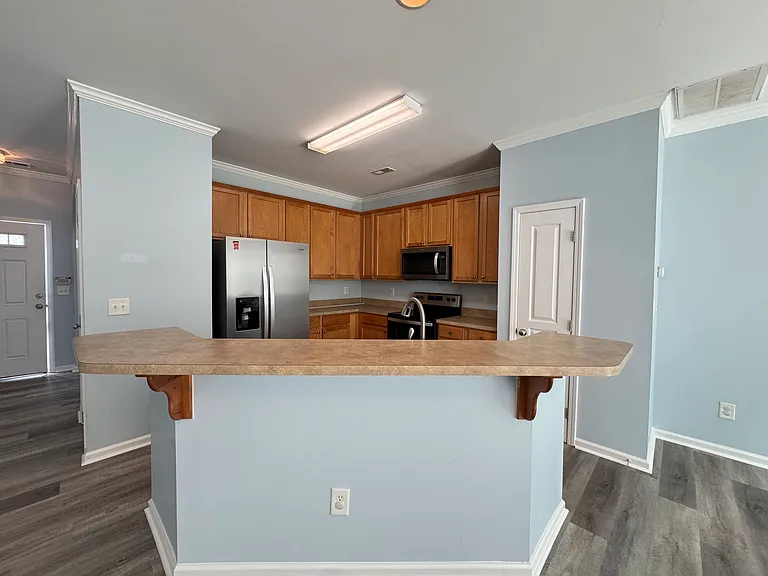 413 Hamlet Park Dr — Photo 9