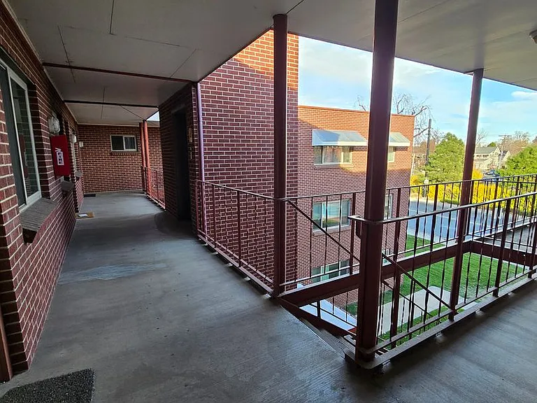 2845 Broadway Street — Photo 13