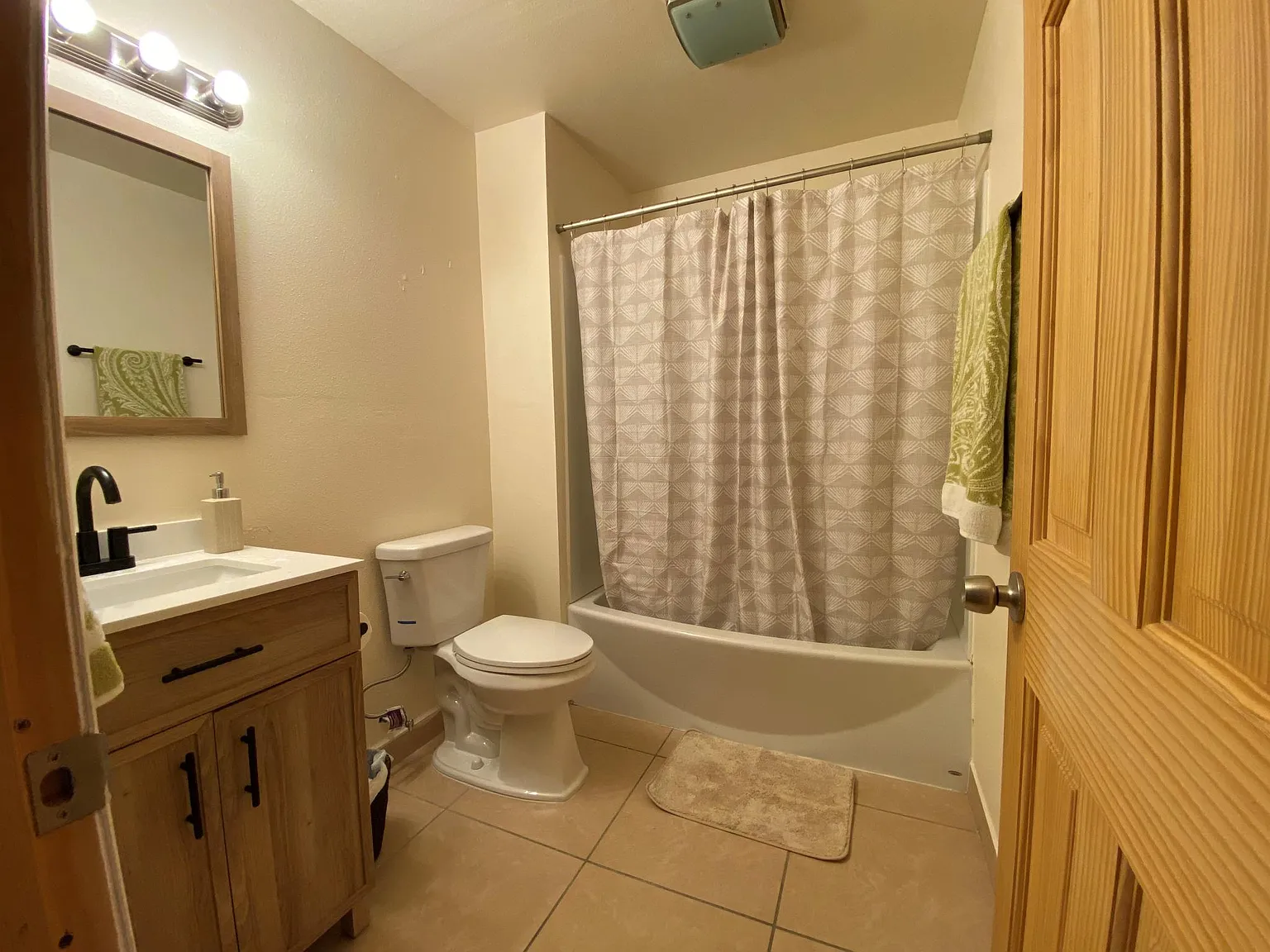 1 bed, 562 sqft, $1,500 — Photo 3