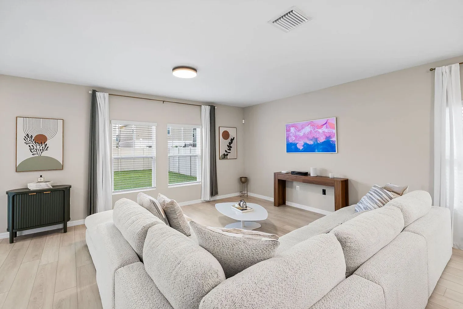 4 bed, 3.0 bath, 2464 sqft, $6,822 — Photo 3