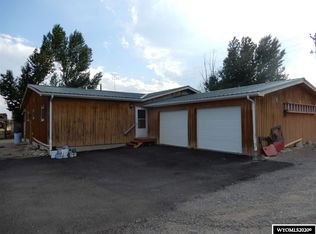 8 N Pavillion Rd, Pavillion, WY 82523