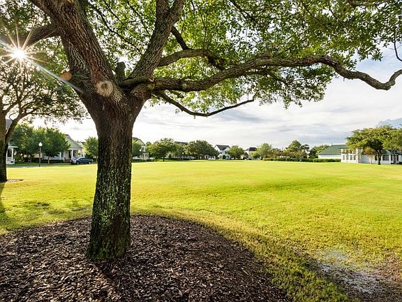 Park & clubhouse across the street