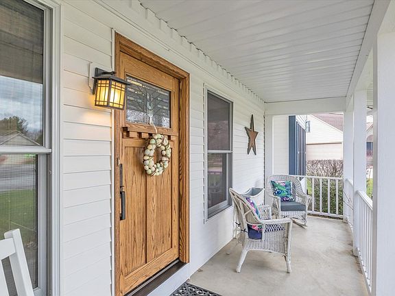 4th image of 55191 Birchwood Ct