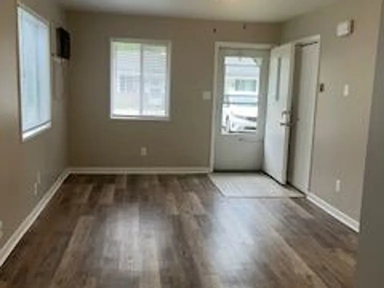 1 bedroom apartment — Photo 8