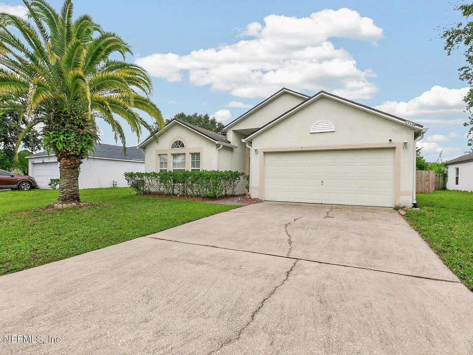 3 bed, 2.0 bath, 1865 sqft, $2,400 — Photo 3