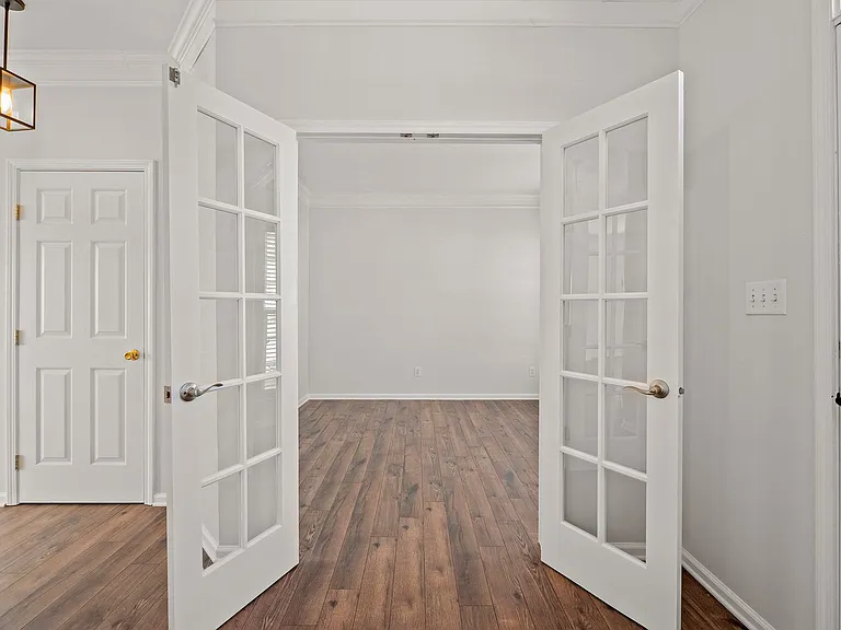 9718 Mitchell Glen Dr — Photo 6
