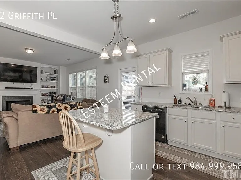 42 Griffith Pl — Photo 6