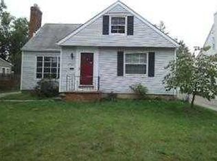 5712 Wellington Rd, Lyndhurst, OH 44124